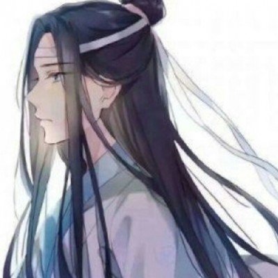 普京与26年前抱过的中国男孩激动相拥